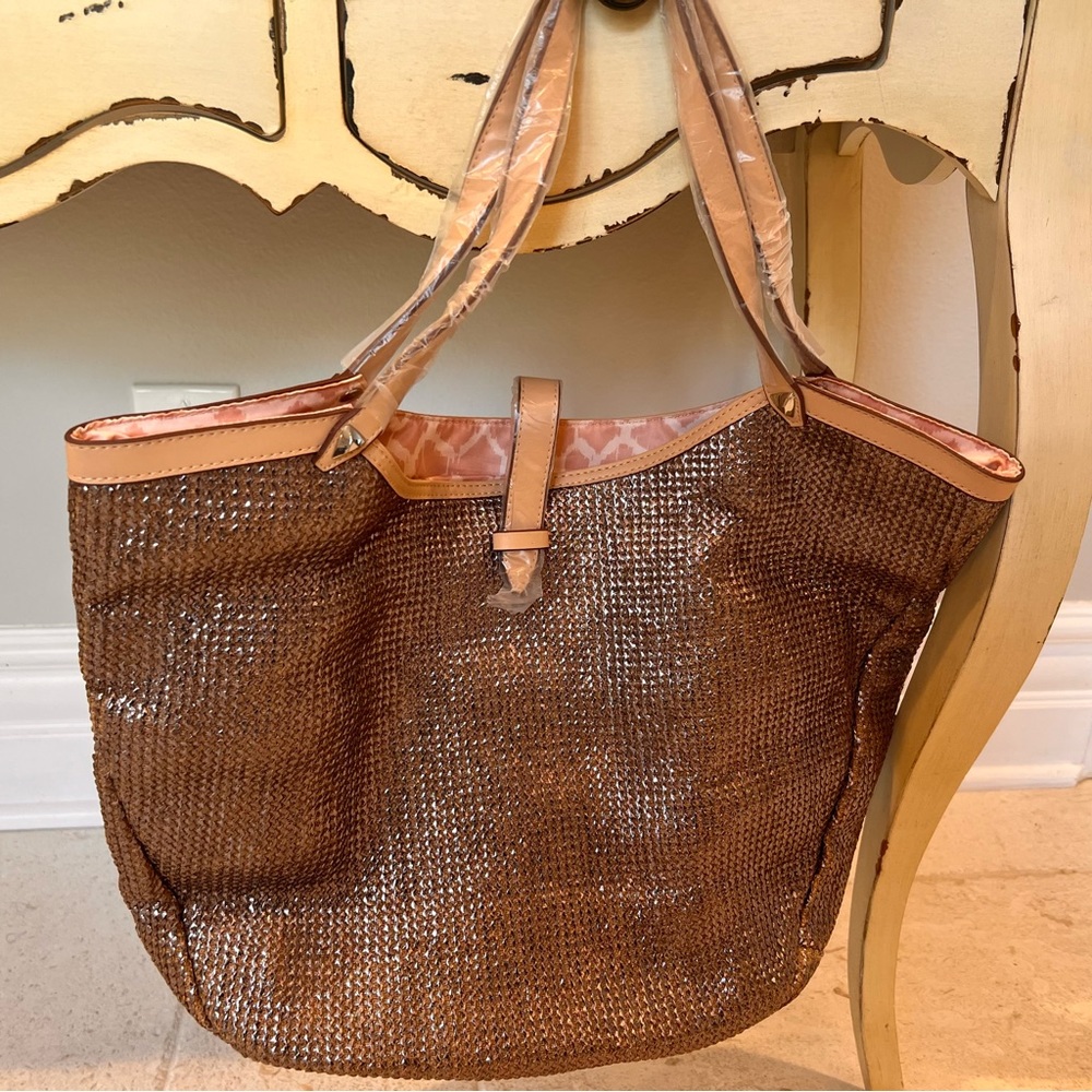 Beautiful NWT Stella and Dot bag/purse